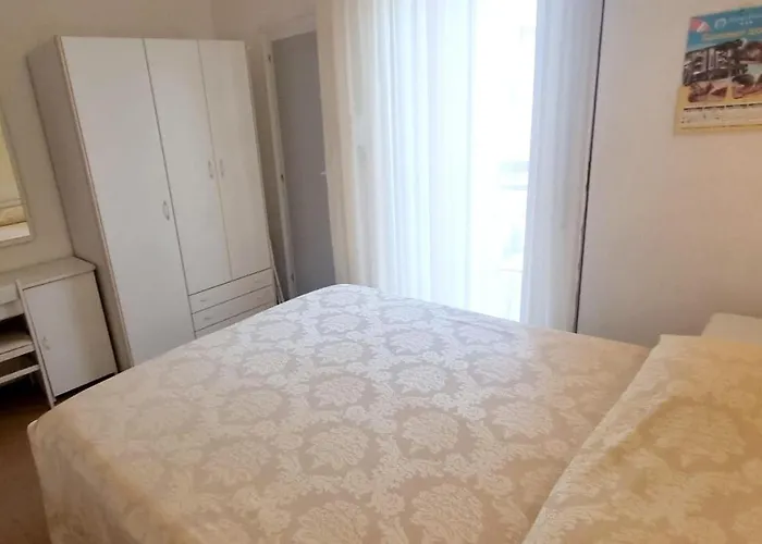 Hotel Flora