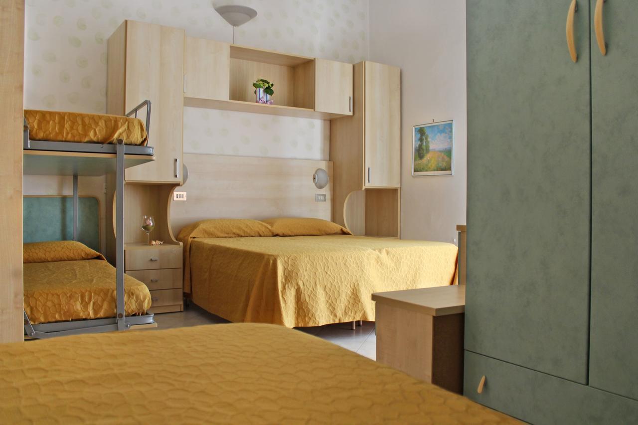 Flora Hotel 3*